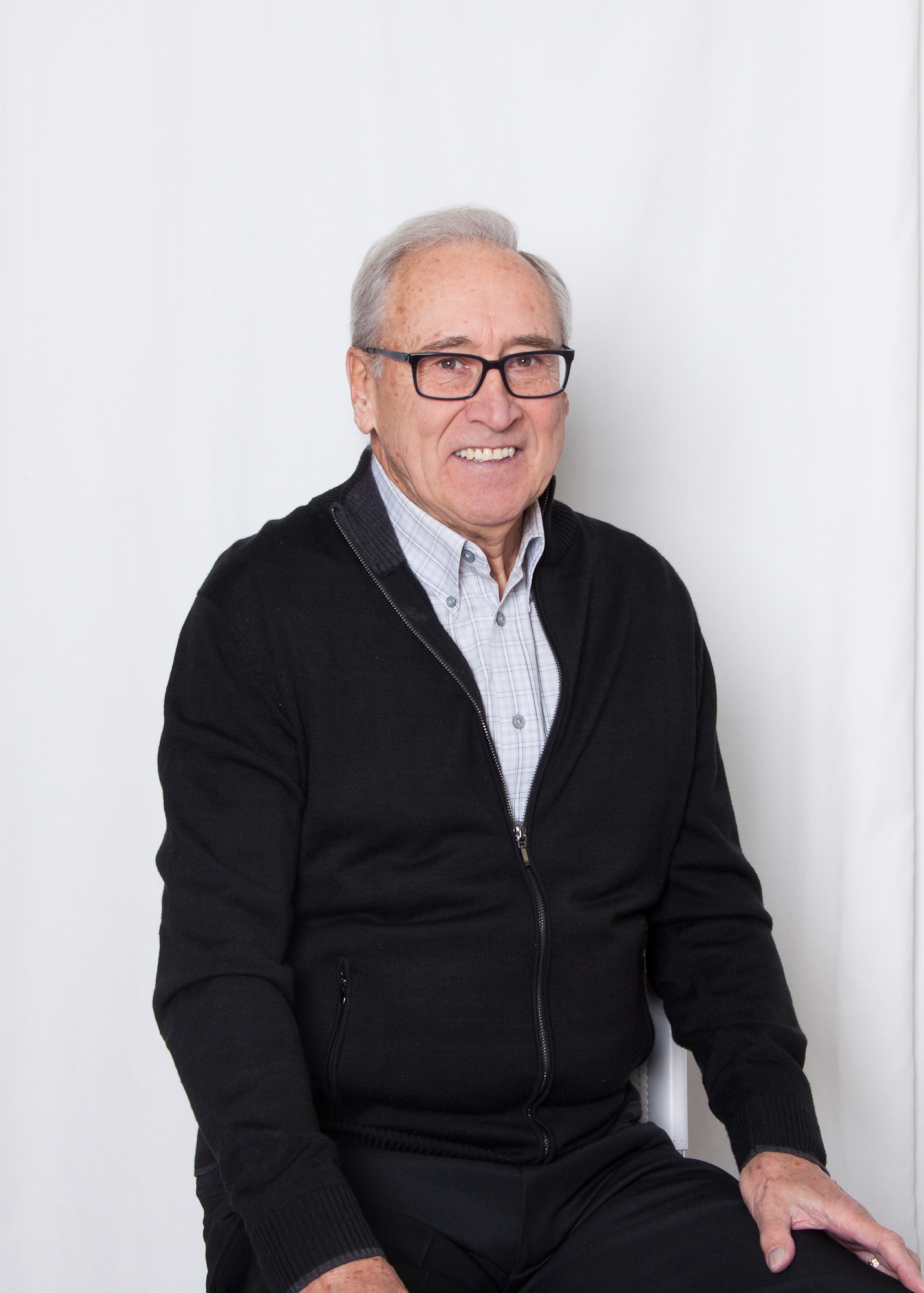 Kenneth Lapointe Kenneth Lapointe